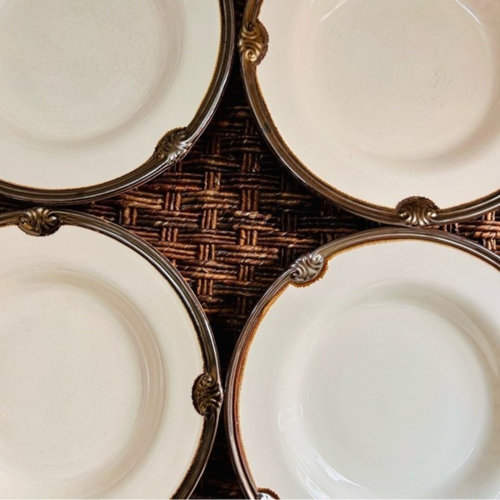 Set (4) Embossed Shell Rim Discontinued Ceramic Plate Bowls - Picture 11 of 17